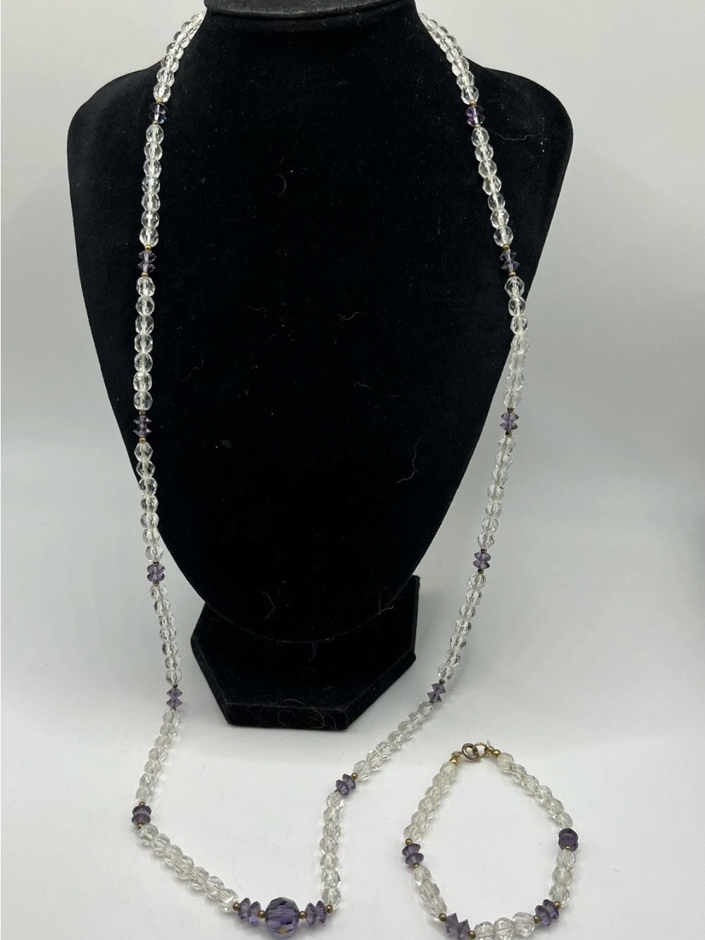 VTG Faceted Clear And Purple Glass Beaded Necklace & Bracelet Set
